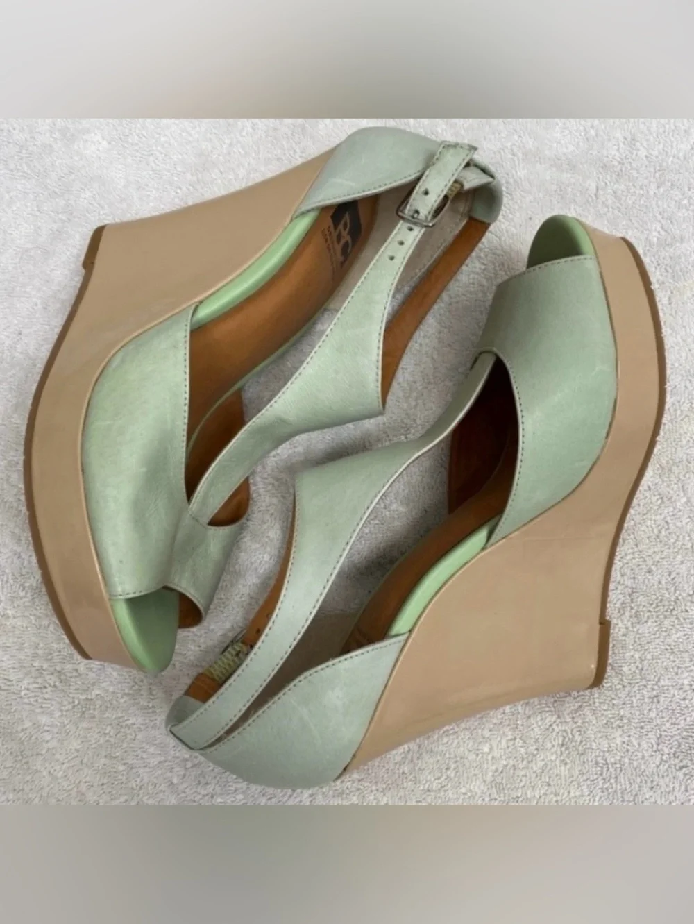 BC Footwear Women's Mint Green Tan Leather Platform Sandal Wedge Size 8.5 Boho
